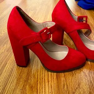 Red Velvet Heels size 6